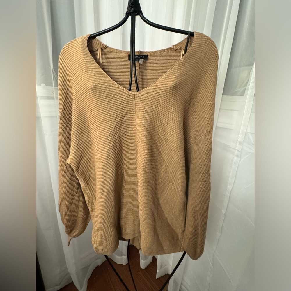 1State sweater with balloon sleeve - NWT
MSRP 69$ usd